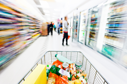 There are some things you can do that will help you save money on groceries. Here are a few easy ideas for savvy shoppers.