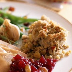 Save time and money on your Thanksgiving feast this year with semi-homemade cooking! 